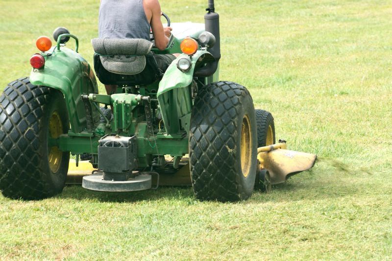 Commercial Grass Cutting